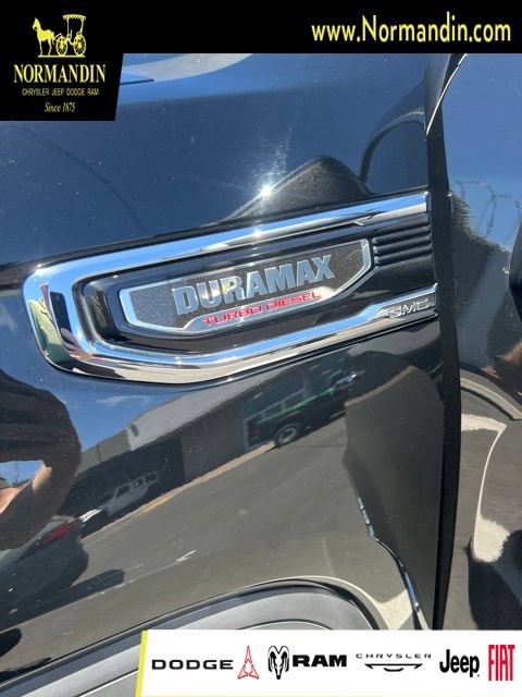 Used 2022 GMC Sierra 1500 SLT w/ SLT Premium Plus Package AWD/4WD image 2