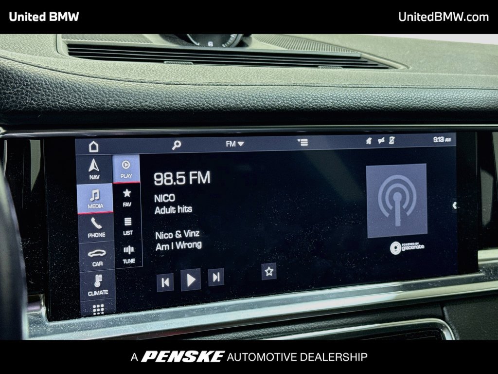 Used 2020 Porsche Panamera RWD image 15