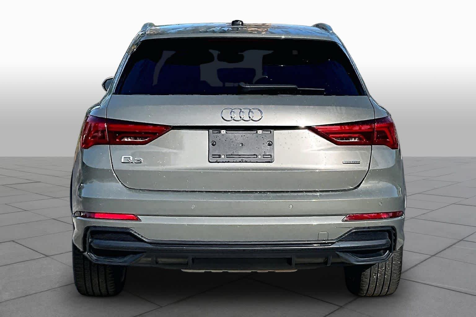 Used 2019 Audi Q3 2.0T Premium Plus w/ Premium Plus Package AWD/4WD image 5