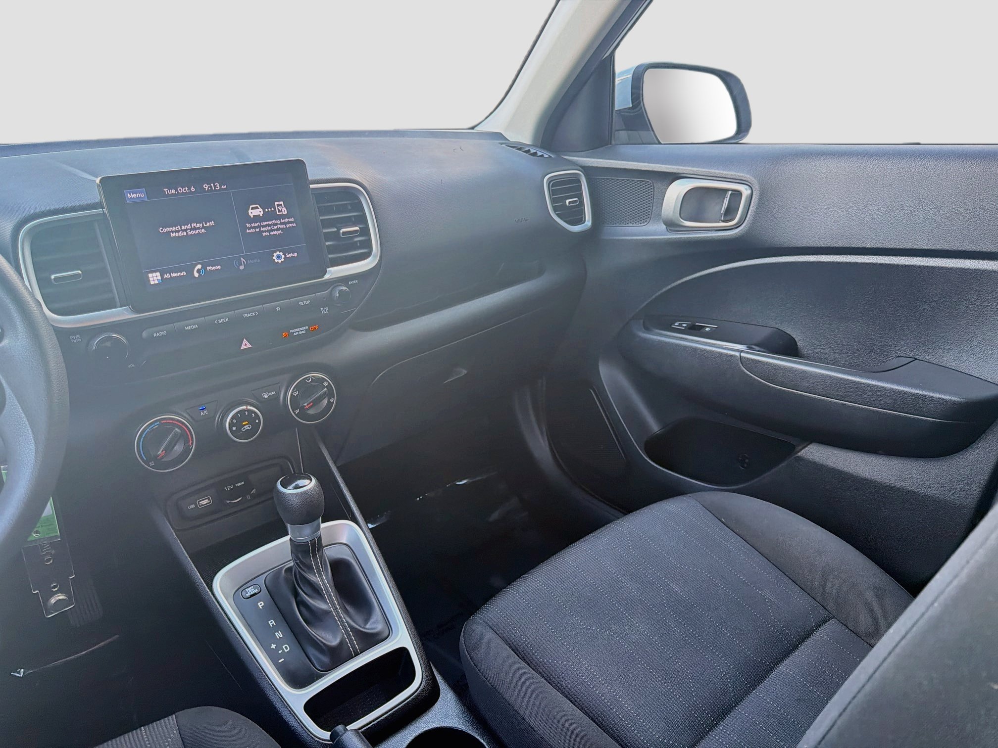 Used 2022 Hyundai Venue SE w/ Cargo Package FWD image 20