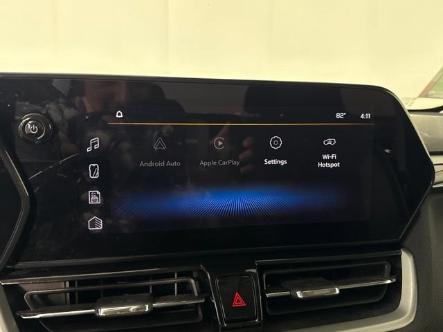 Used 2024 Chevrolet TrailBlazer LT w/ LT Cold Weather Package FWD image 16