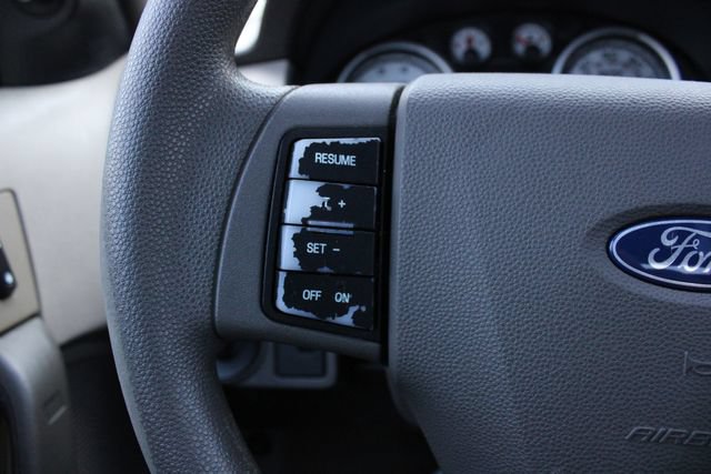 Used 2011 Ford Focus SE w/ Sedan SE Appearance Pkg FWD image 10