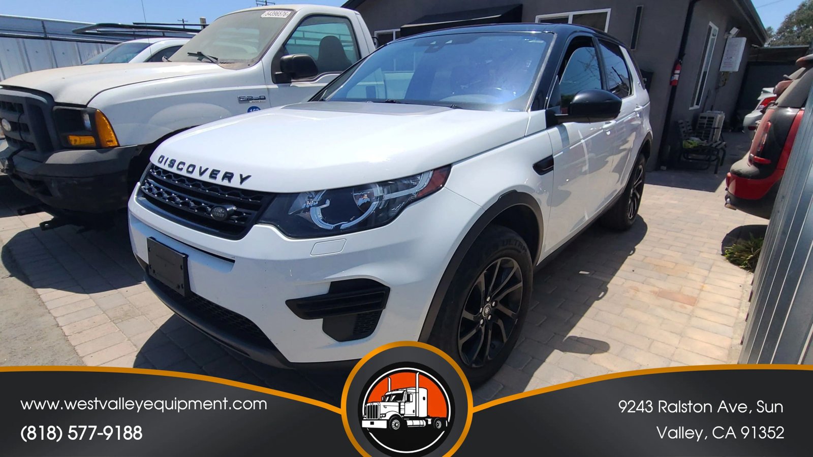 Used 2018 Land Rover Discovery Sport SE AWD/4WD image 1