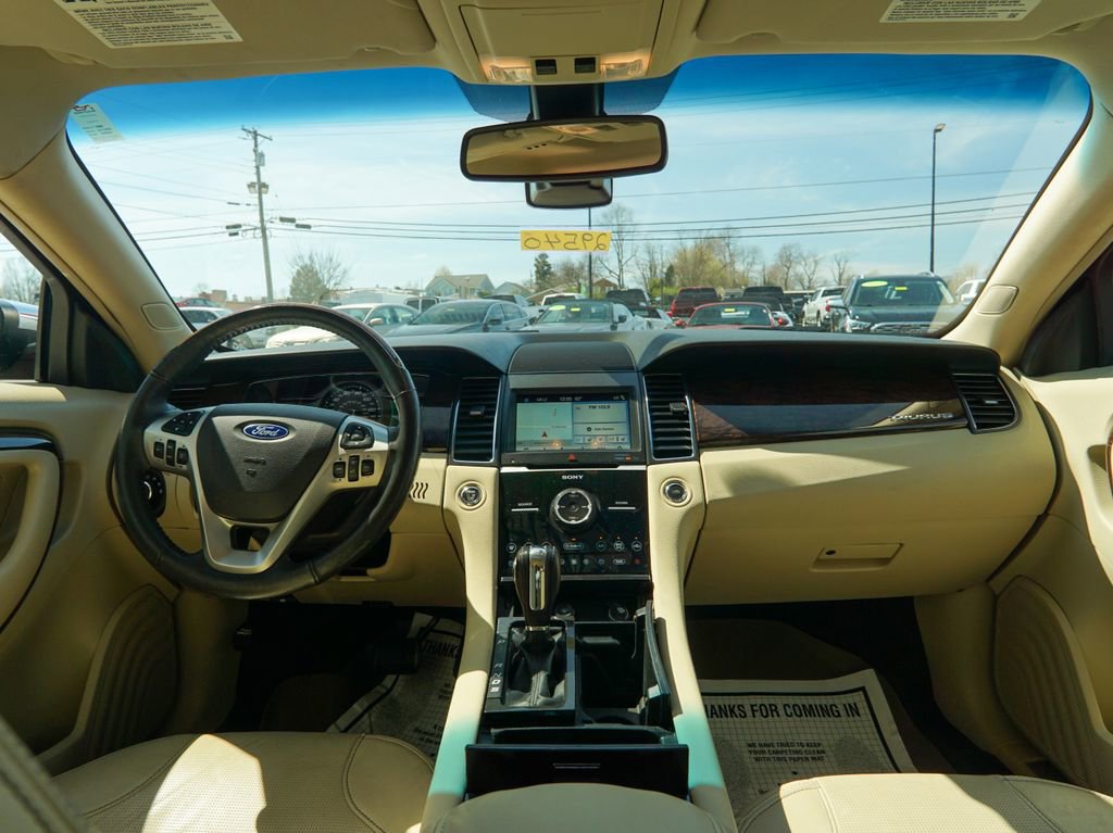 Used 2018 Ford Taurus Limited image 13