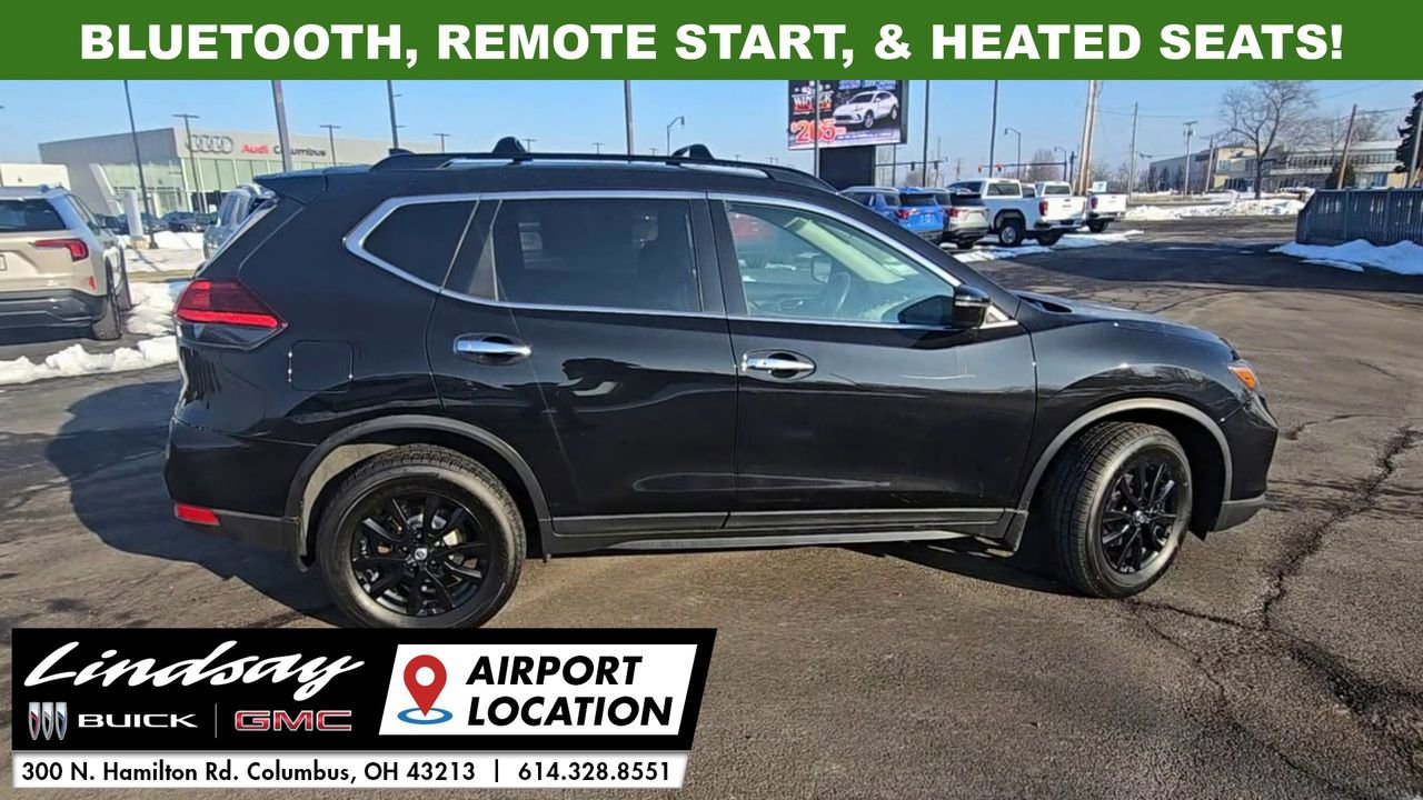 Used 2017 Nissan Rogue SV w/ Midnight Edition image 9