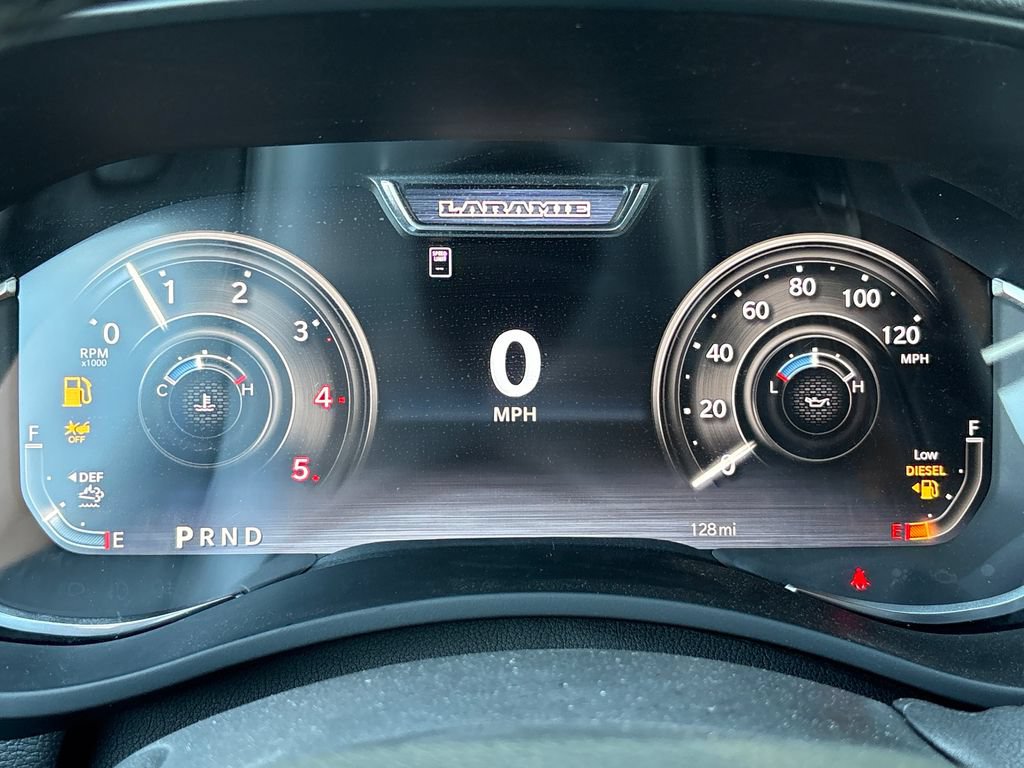 New 2025 RAM 3500 Laramie AWD/4WD image 26