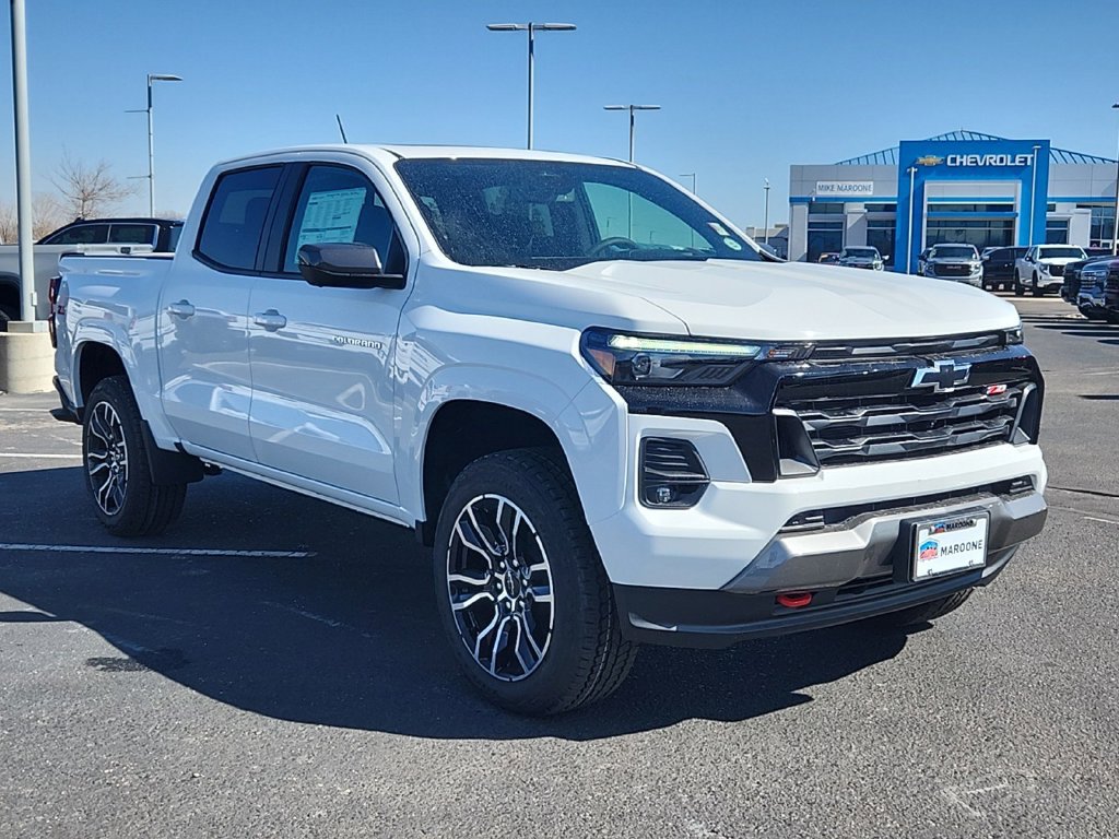 New 2025 Chevrolet Colorado Z71 w/ Technology Package AWD/4WD image 2