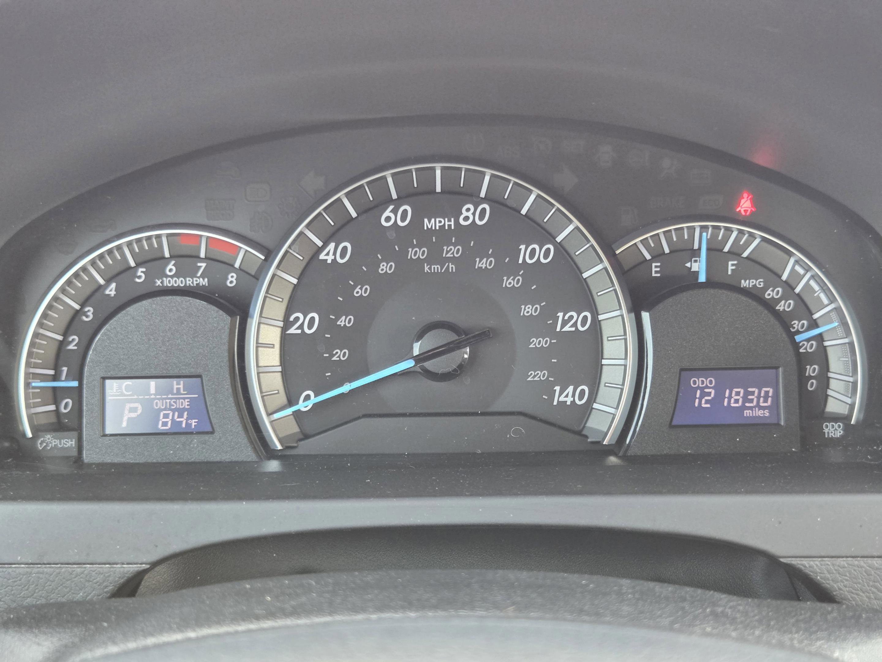 Used 2012 Toyota Camry SE FWD image 12