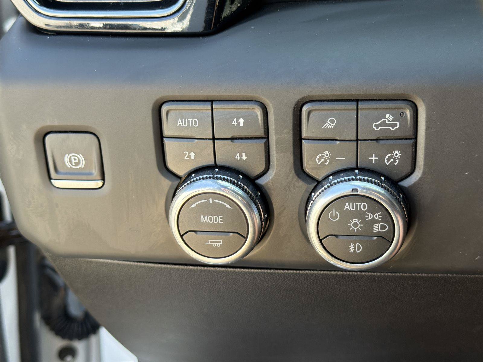 Used 2026 GMC Sierra 1500 AT4 AWD/4WD image 17