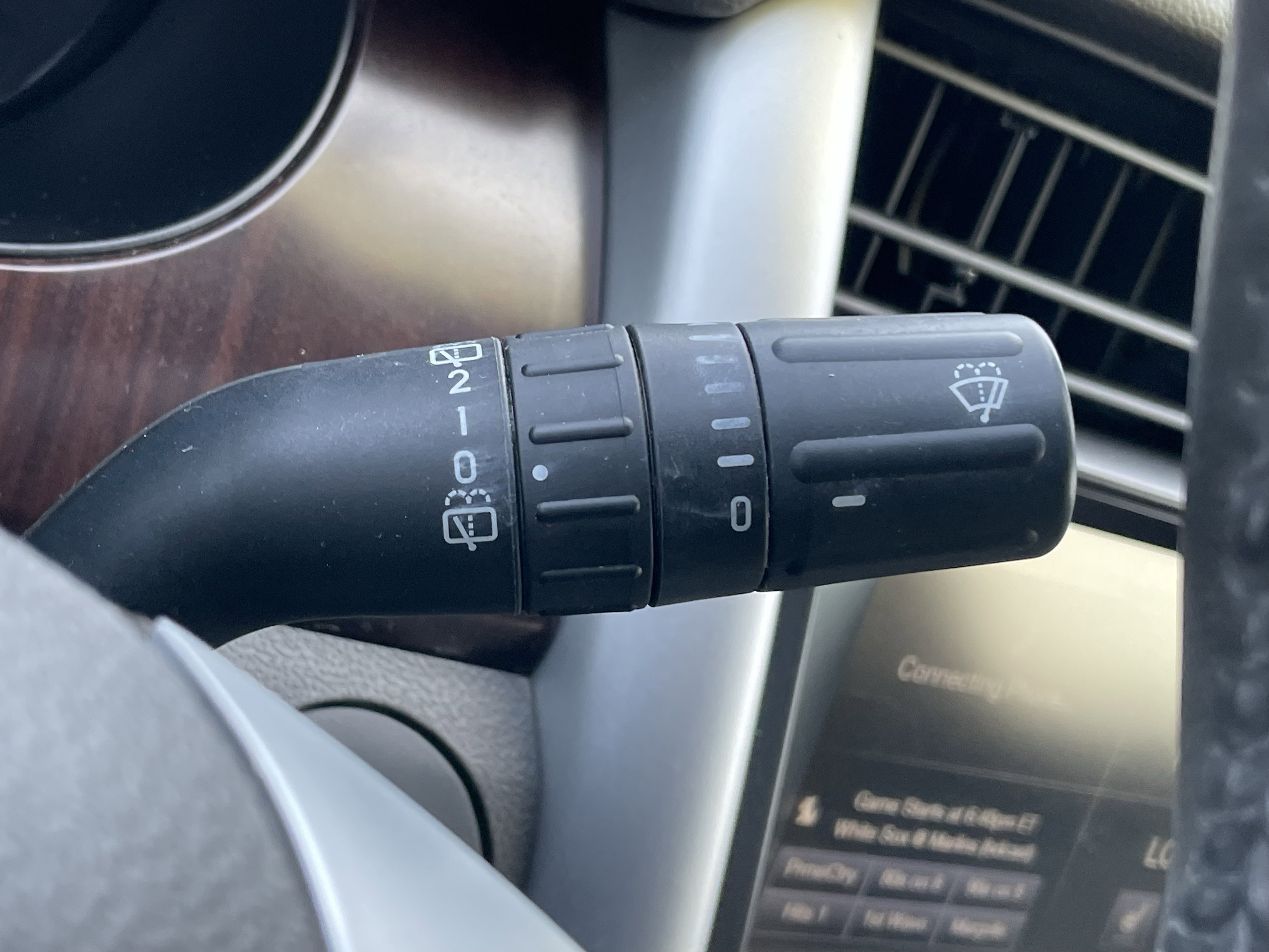 Used 2013 Ford Edge Limited AWD/4WD image 19
