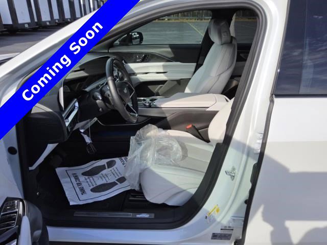 Used 2024 Cadillac Lyriq Sport RWD image 10
