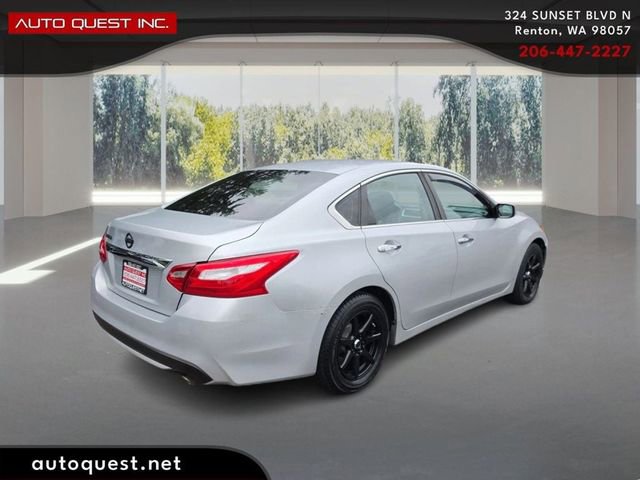 Used 2016 Nissan Altima 2.5 S w/ Power Driver Seat Package FWD image 5