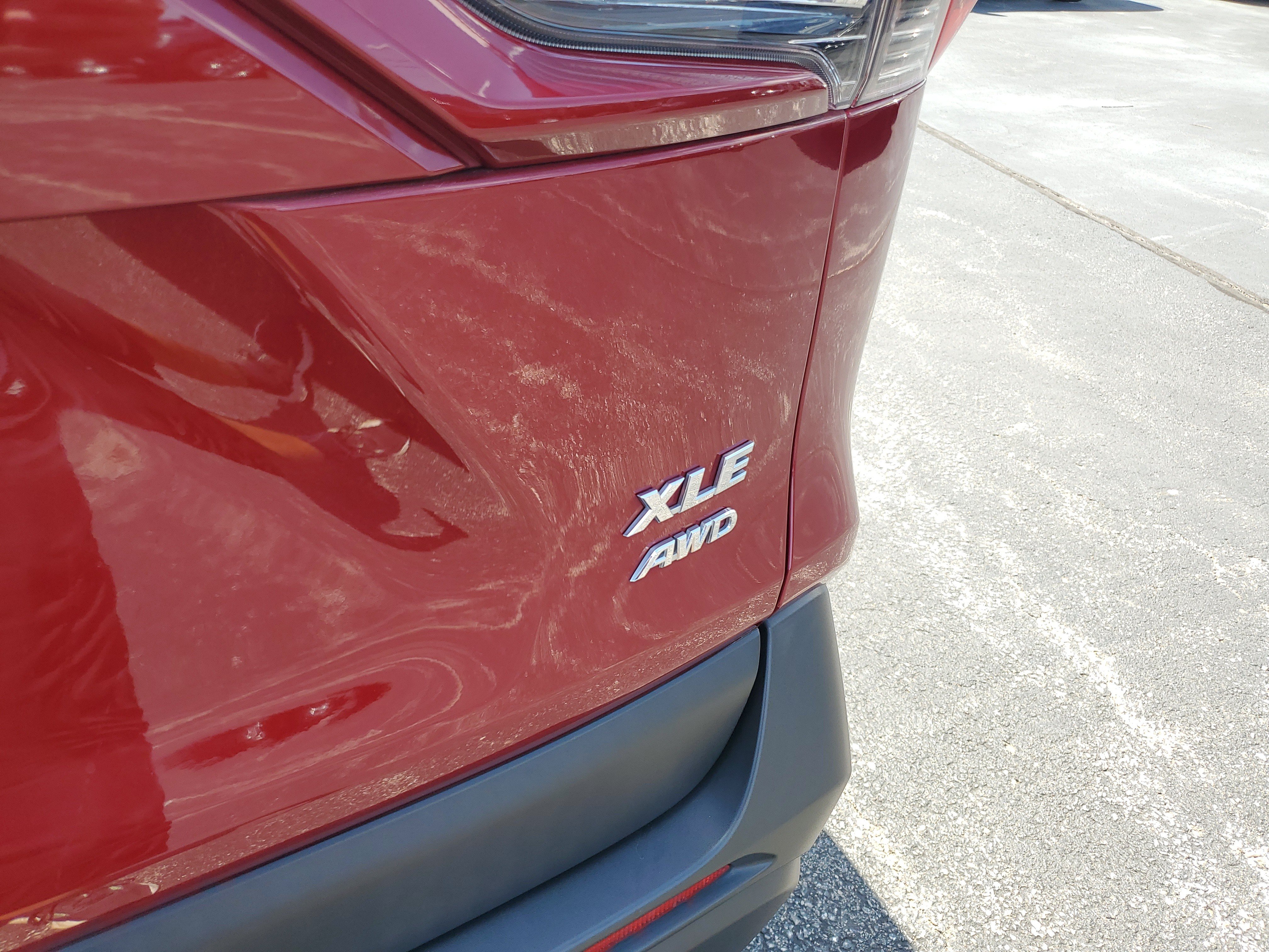 Used 2019 Toyota RAV4 XLE w/ Convenience Package AWD/4WD image 7