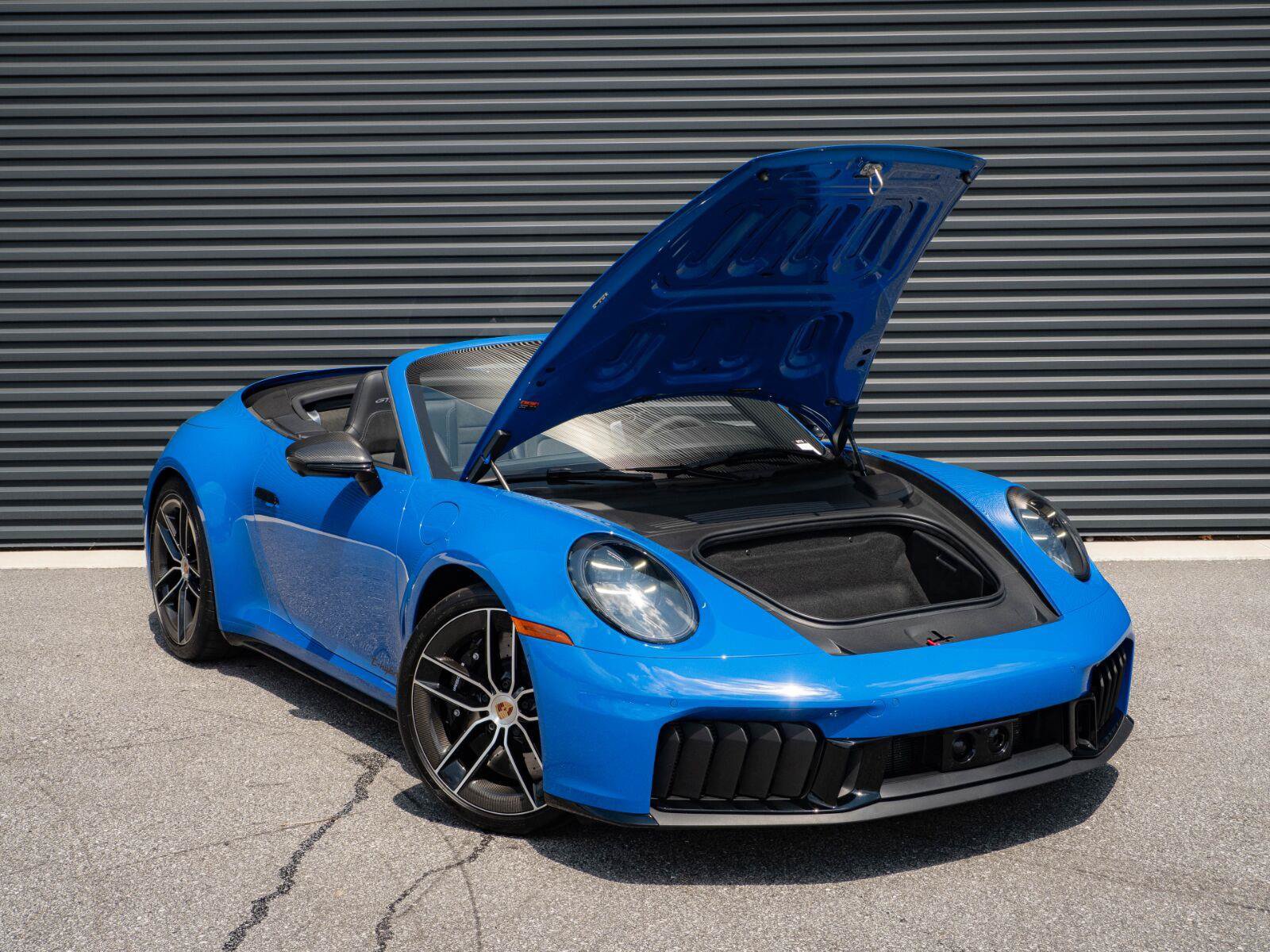 Certified 2025 Porsche 911 Carrera 4 GTS AWD/4WD image 26