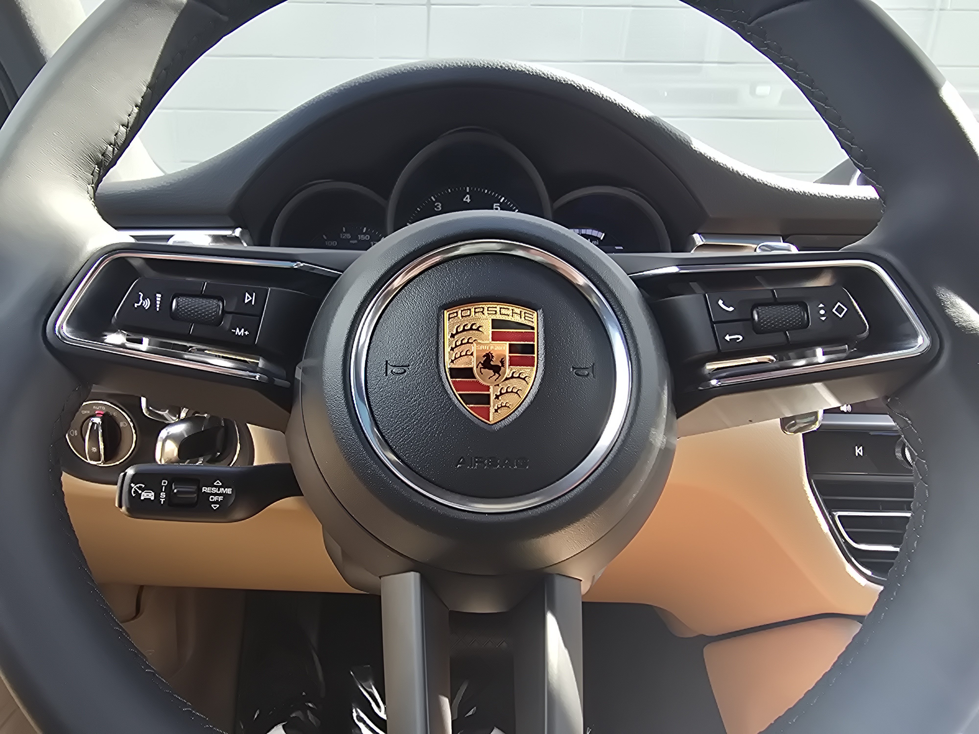 New 2026 Porsche Macan AWD/4WD image 25