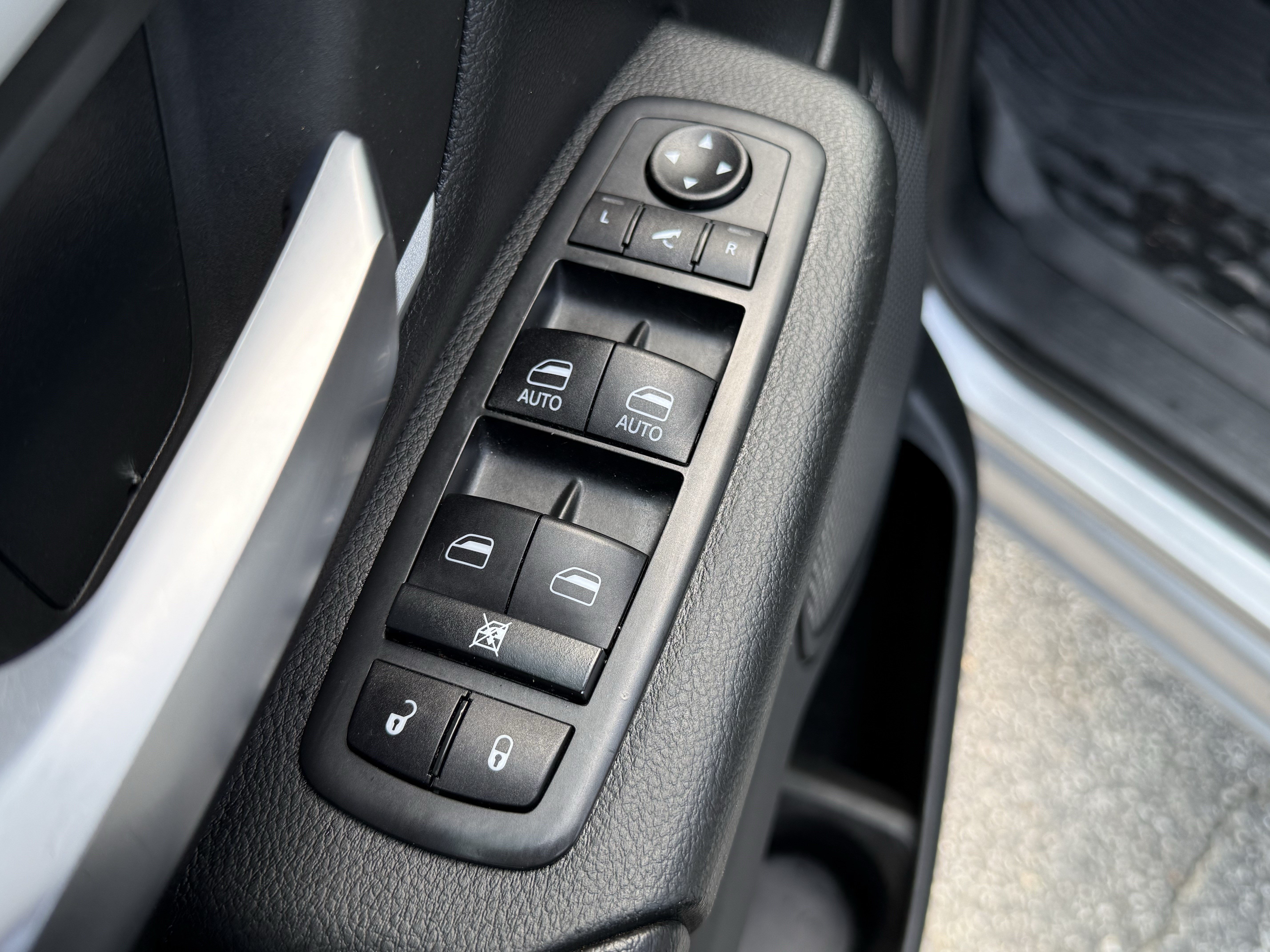 Used 2021 RAM 1500 Big Horn AWD/4WD image 14
