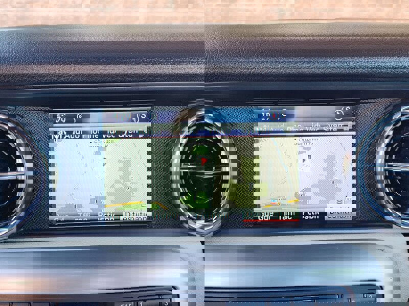 Used 2015 Mercedes-Benz SLK 250 w/ Premium Package image 46