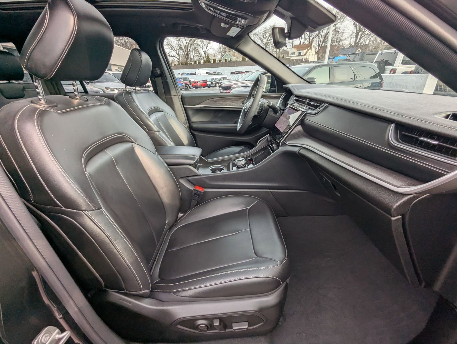 Used 2024 Jeep Grand Cherokee Limited 4xe w/ Trailer Tow Package image 26