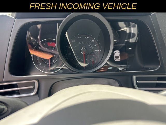 Used 2021 Hyundai Elantra SEL w/ Preferred Accessory Package FWD image 4