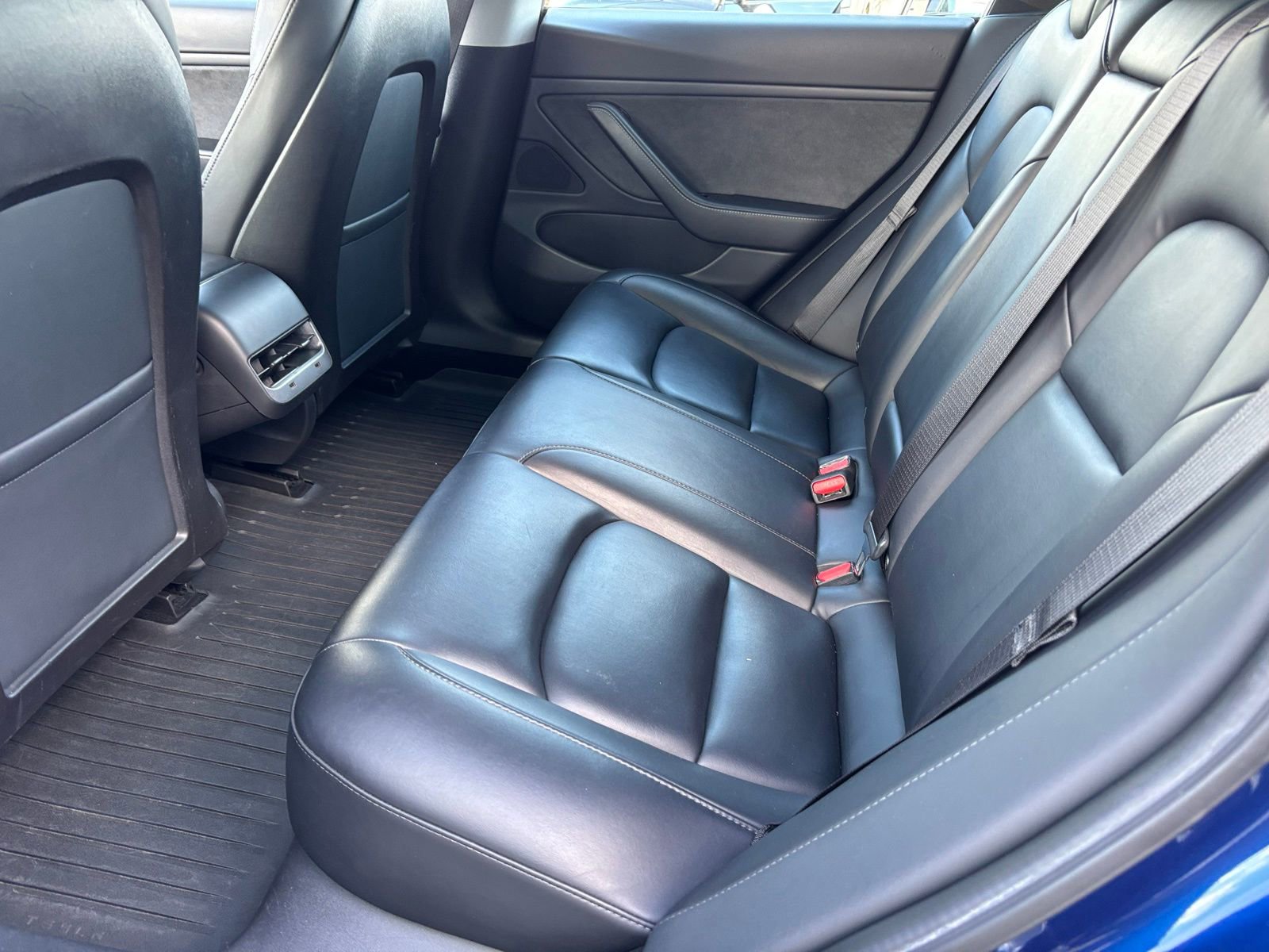 Used 2020 Tesla Model 3 Performance image 15