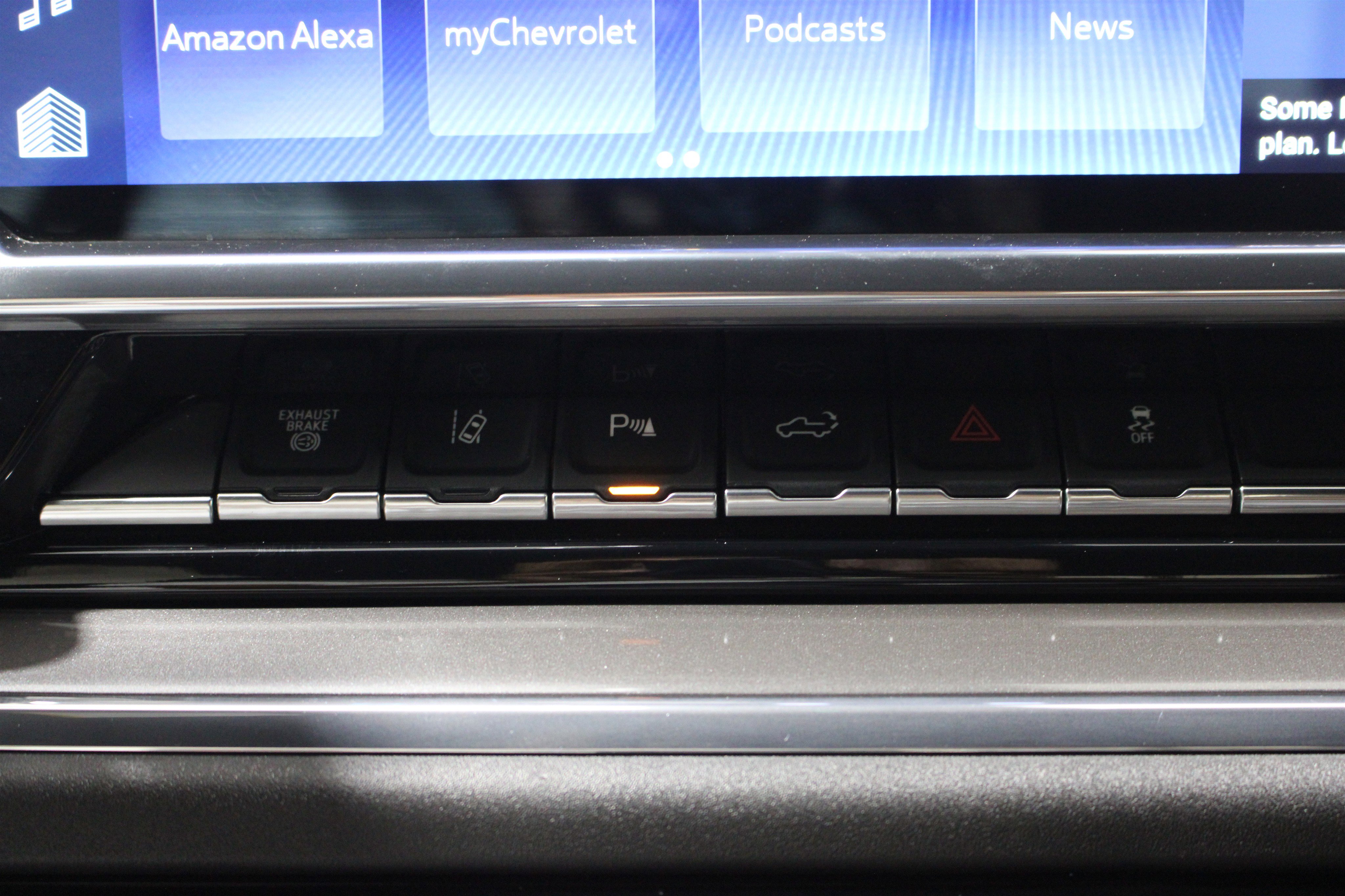 Used 2024 Chevrolet Silverado 2500 High Country w/ Technology Package AWD/4WD image 19