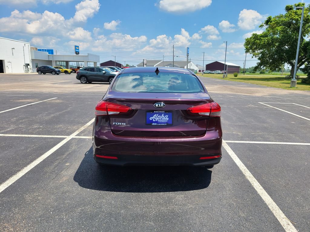 Used 2017 Kia Forte LX FWD image 6
