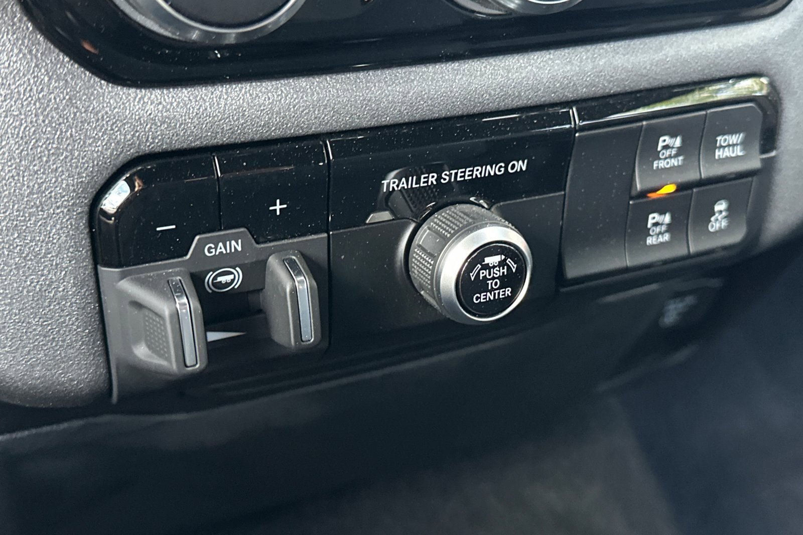 New 2026 RAM 1500 Classic Warlock image 22