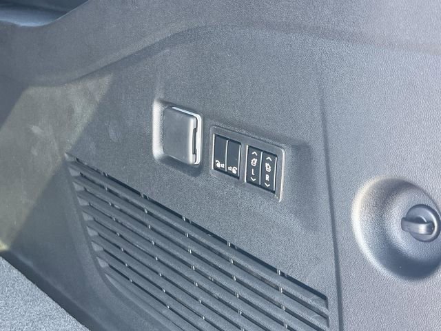 New 2026 GMC Yukon XL Denali w/ Denali Reserve Package image 31