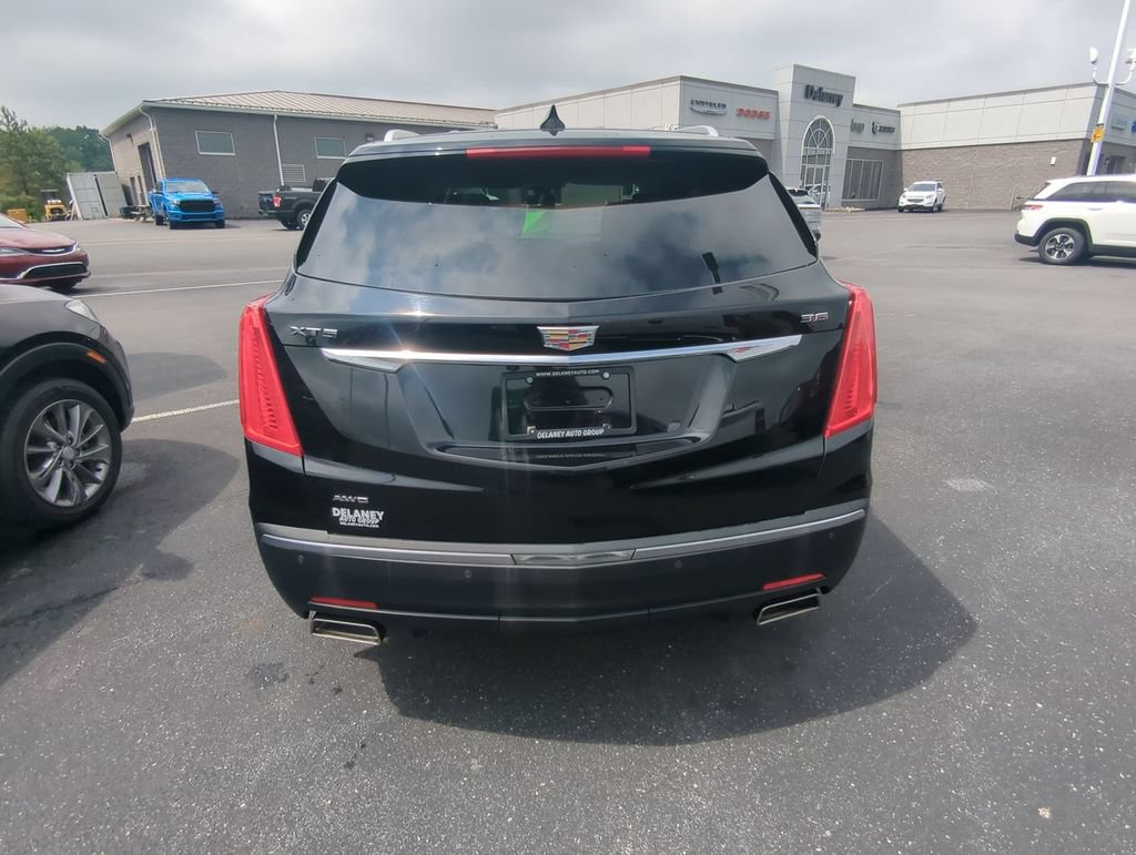 Used 2017 Cadillac XT5 Luxury w/ Driver Awareness Package AWD/4WD image 7