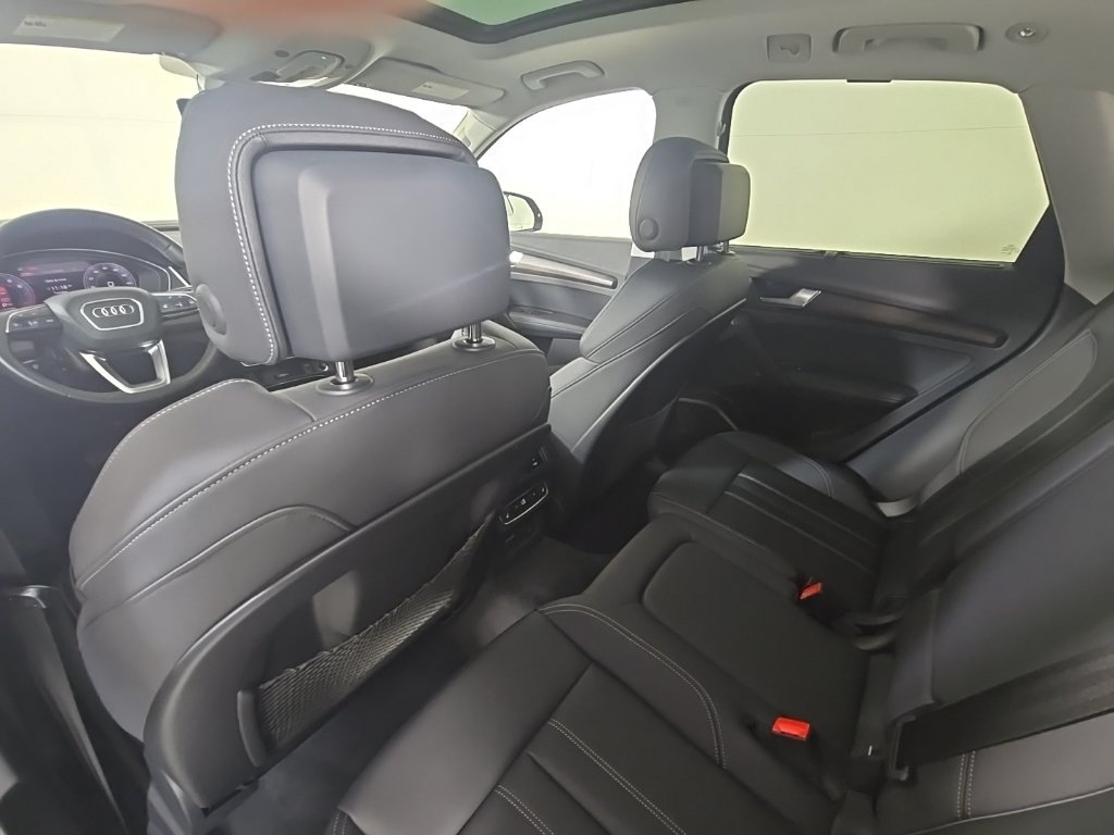 Used 2024 Audi Q5 2.0T Prestige AWD/4WD image 29