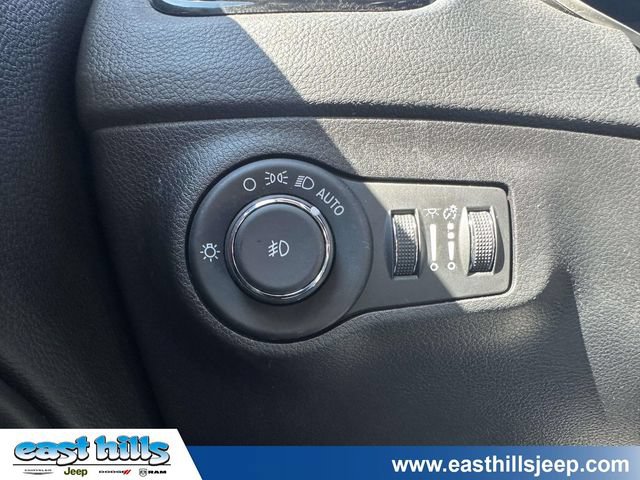 Certified 2021 Jeep Compass Limited w/ Sun and Sound Group AWD/4WD image 26