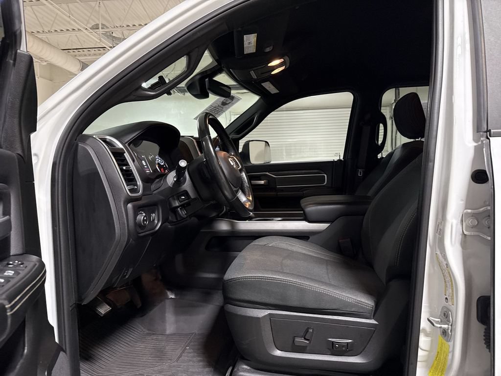 Used 2021 RAM 2500 Big Horn w/ Level 1 Equipment Group AWD/4WD image 19