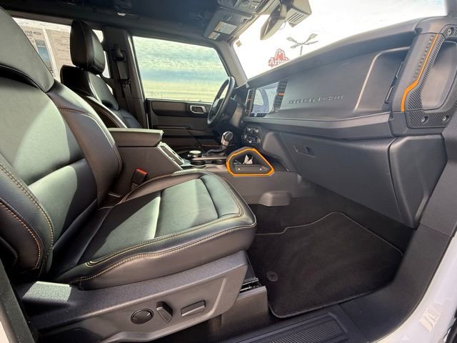 Used 2024 Ford Bronco Badlands image 28