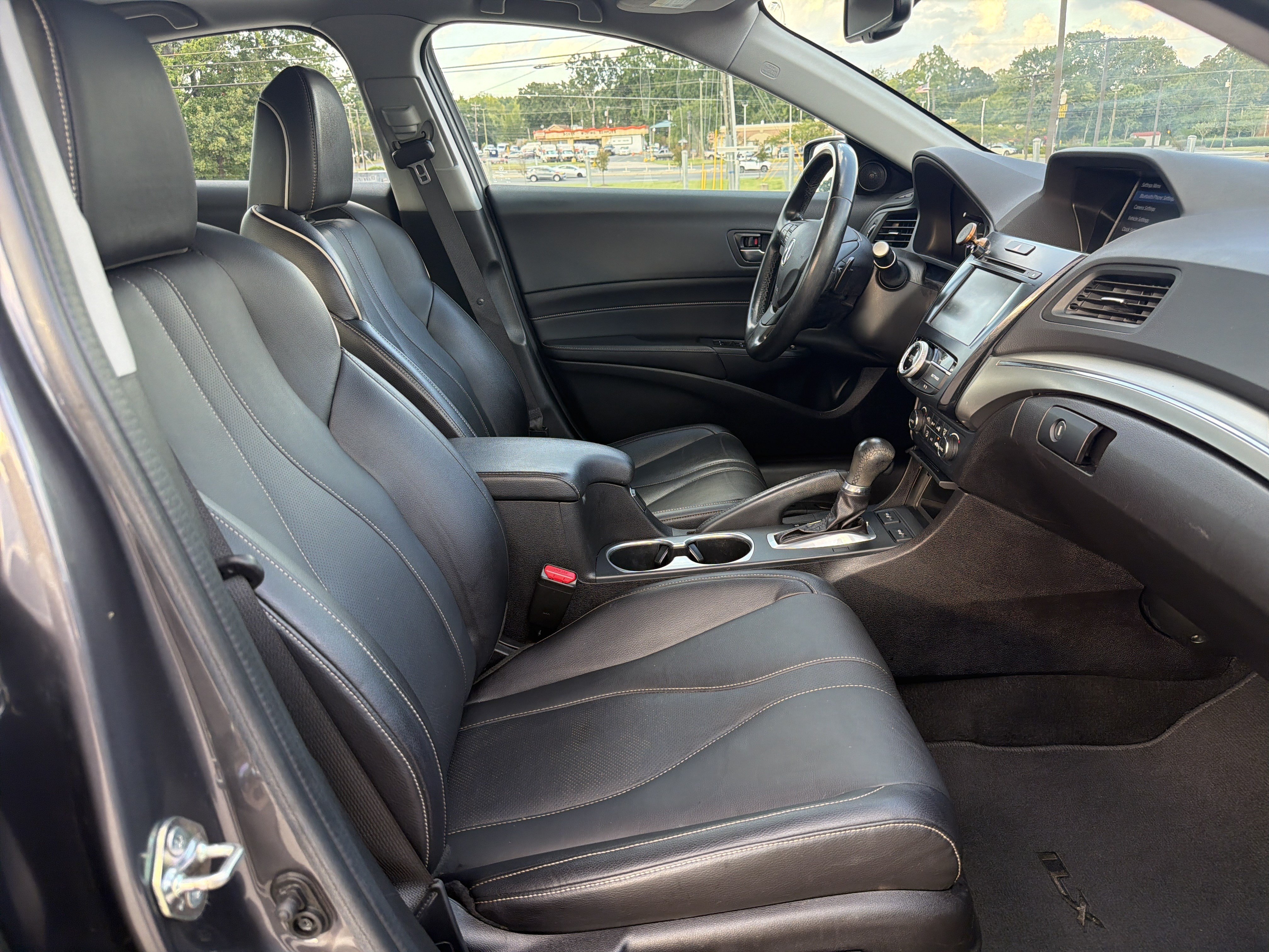 Certified 2019 Acura ILX w/ Premium Package FWD image 32