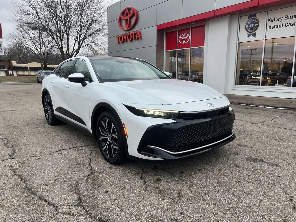 Certified 2025 Toyota Crown Limited image 7