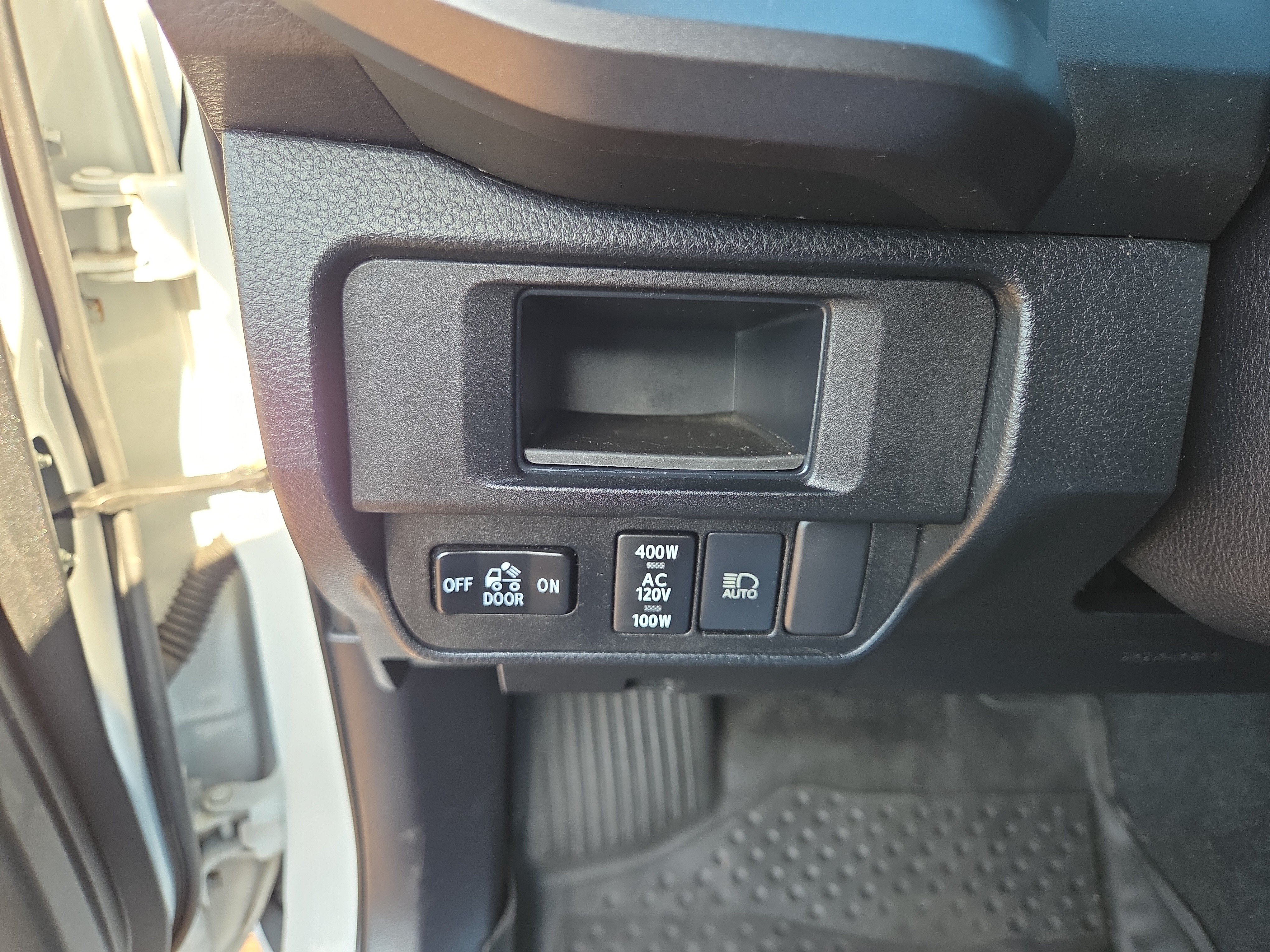 Certified 2019 Toyota Tacoma TRD Sport AWD/4WD image 29