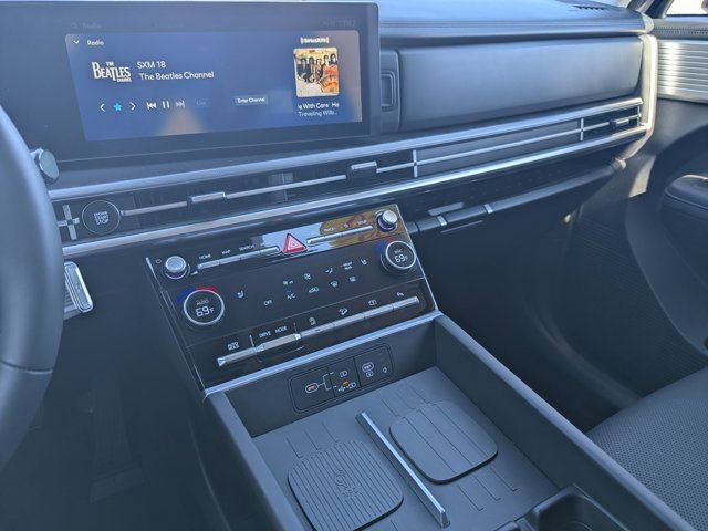 Used 2026 Hyundai Santa Fe SEL image 25