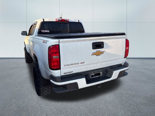 Used 2017 Chevrolet Colorado Z71 AWD/4WD image 2