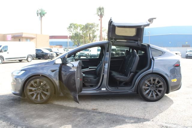 Used 2022 Tesla Model X AWD/4WD image 33