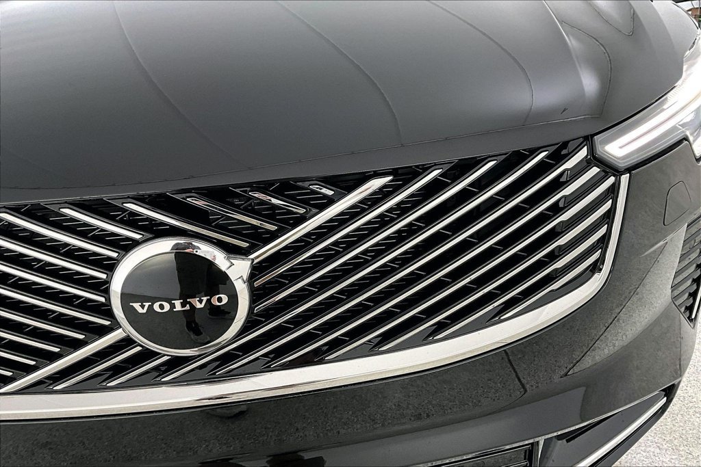 New 2026 Volvo XC90 B5 Core AWD/4WD image 33