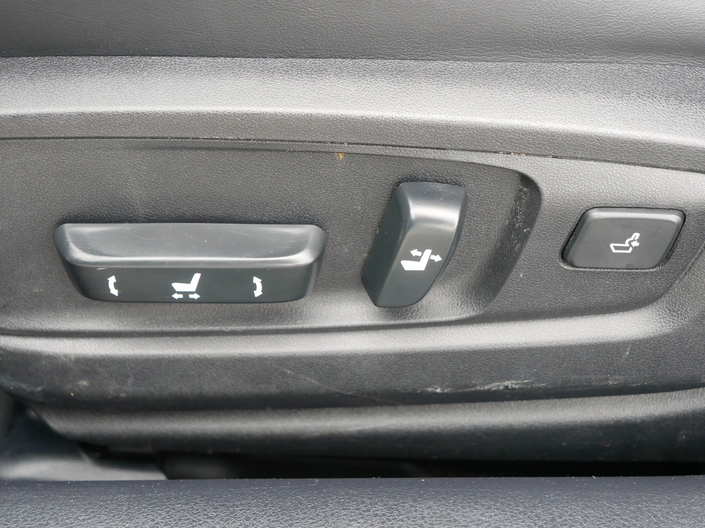 Used 2013 Lexus ES 300h w/ Luxury Pkg FWD image 20