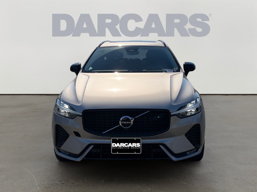 Certified 2024 Volvo XC60 B5 Plus w/ Protection Package Premier AWD/4WD image 2