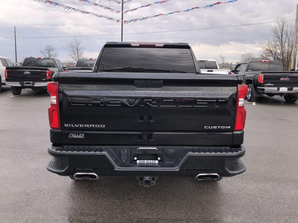 Used 2021 Chevrolet Silverado 1500 Custom Trail Boss AWD/4WD image 10