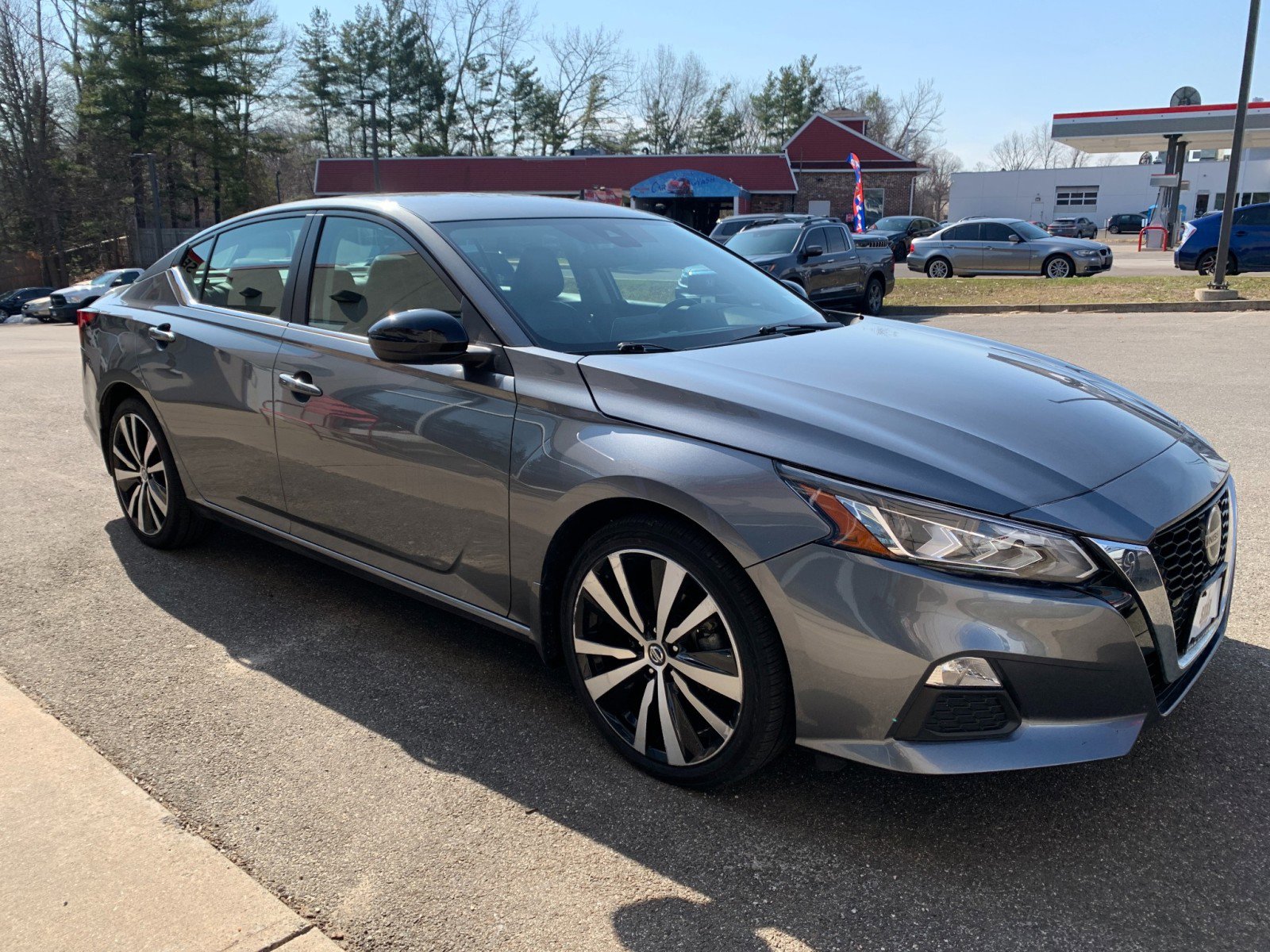 Used 2022 Nissan Altima 2.5 SR image 3