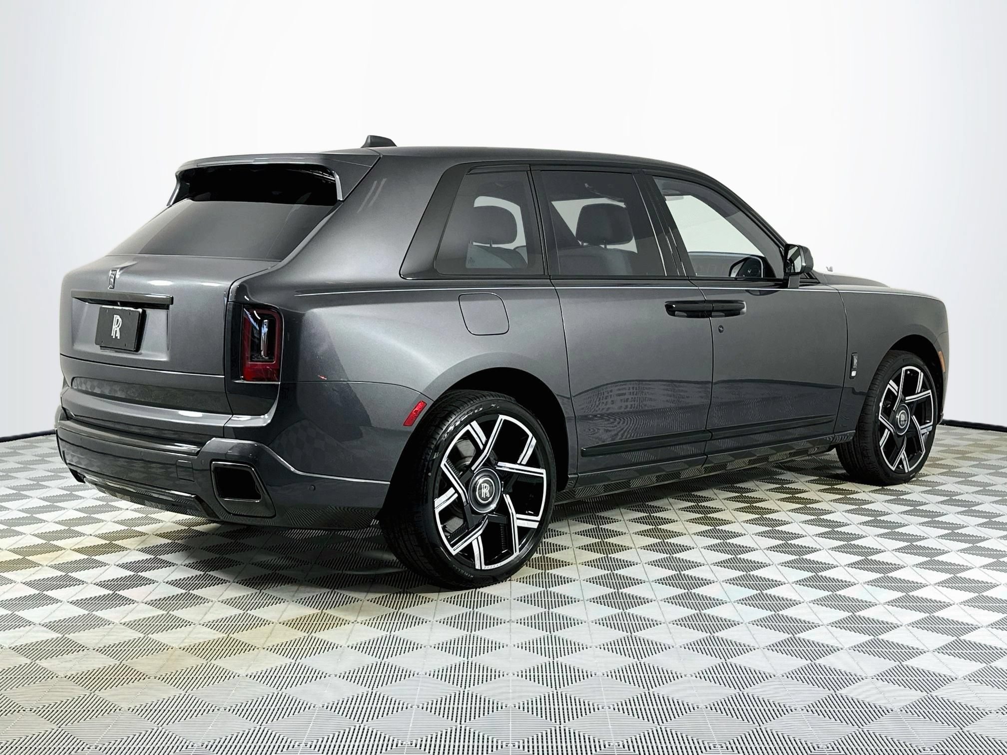 New 2027 Rolls-Royce Cullinan Black Badge AWD/4WD image 8