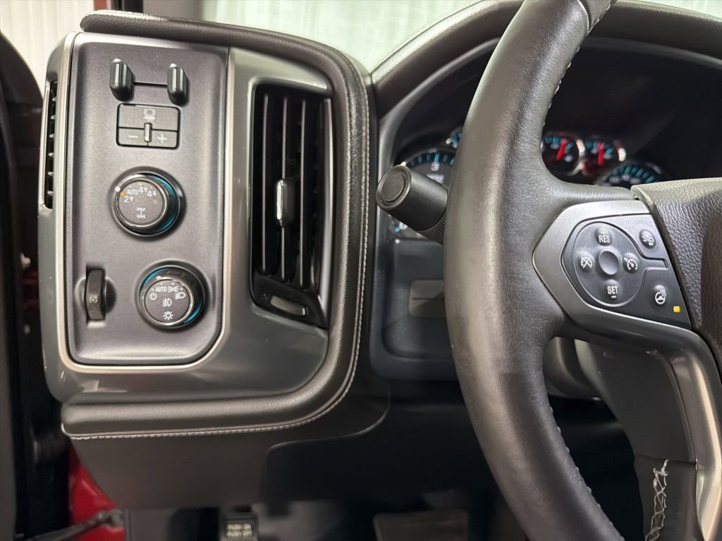 Used 2018 Chevrolet Silverado 1500 LTZ w/ LTZ Plus Package image 32