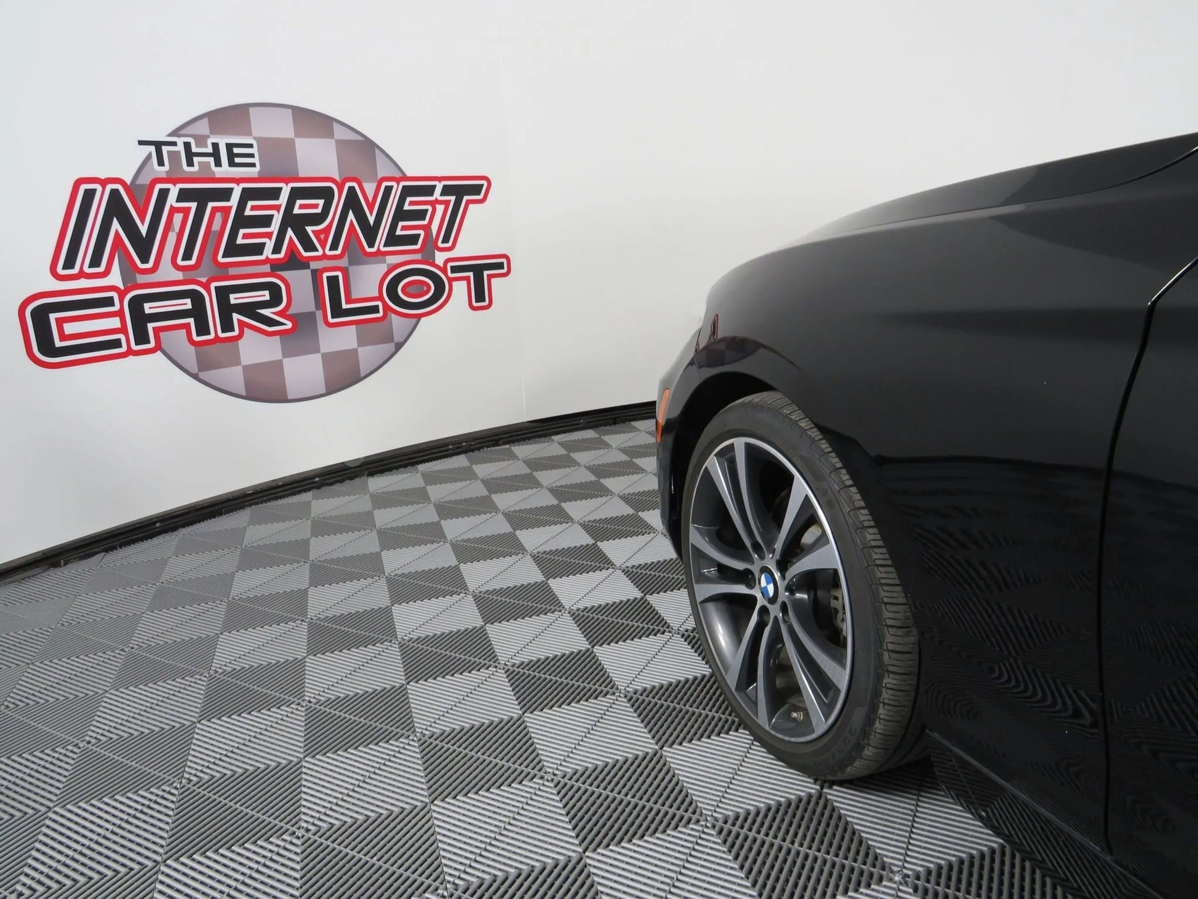 Used 2017 BMW 230i Convertible image 20