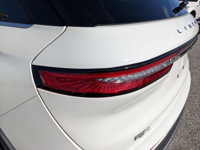 Used 2025 Lincoln Corsair Reserve w/ Rear Removable Package Tray image 12