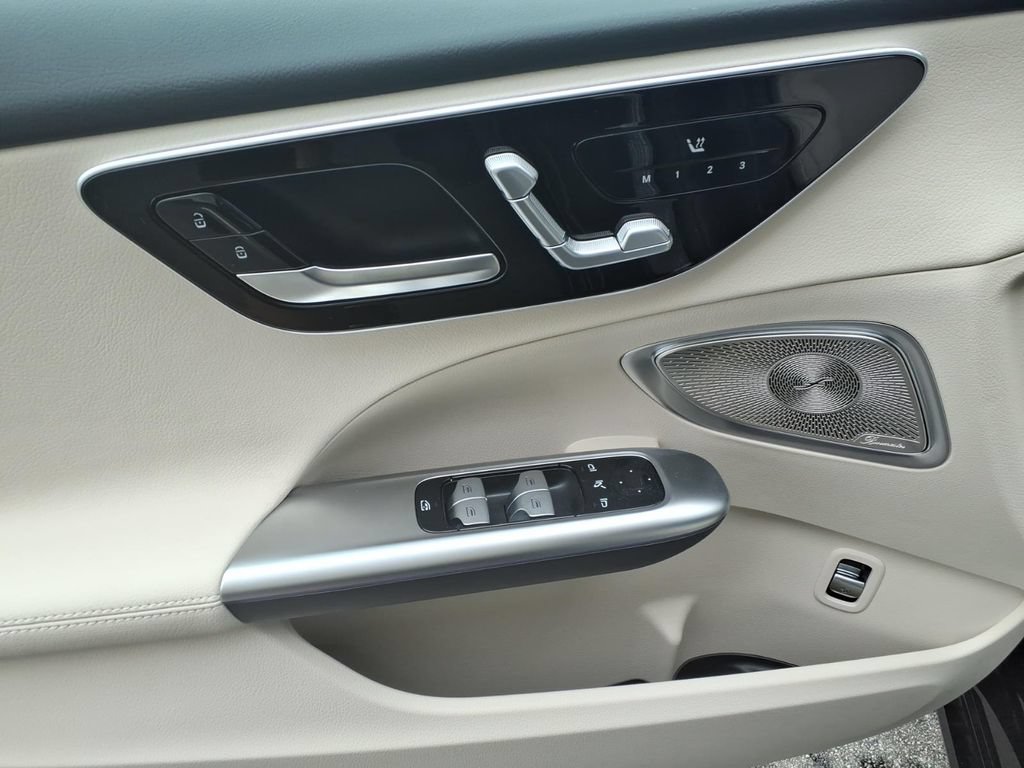 New 2026 Mercedes-Benz C 300 4MATIC Sedan image 12