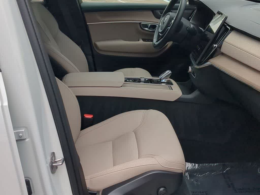 Certified 2026 Volvo XC90 B6 Plus AWD/4WD image 20